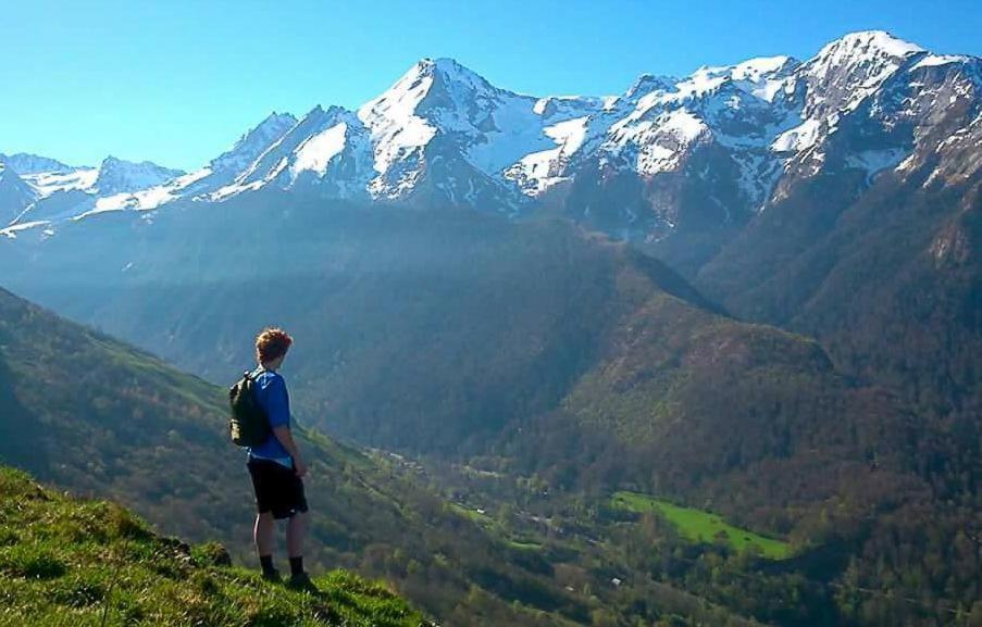 Green Bike Pyrenees Louvie Juzon Bagian luar foto